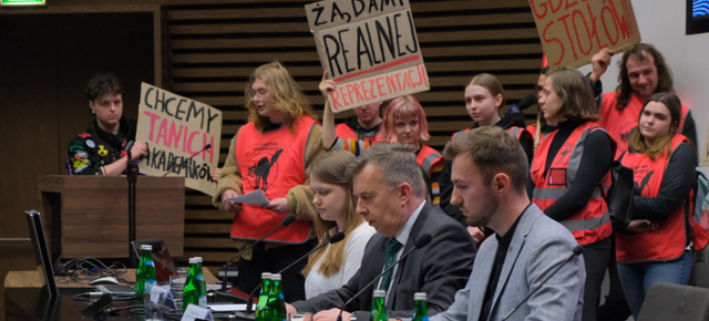 Konfrontacja studentek i studentów z Ministrem Nauki